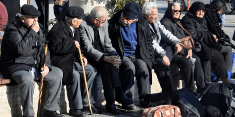 CHP'li Kayıhan Pala gündeme getirdi: Türkiye’de 2020-2022 döneminde yaşam süresi neden kısaldı?