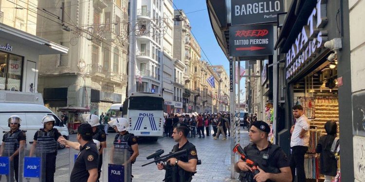 Cumartesi Anneleri 965. haftada da gözaltına alındı