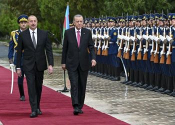 Cumhurbaşkanı Erdoğan Nahçıvan’ı ziyaret etti: ‘Erivan, uzatılan barış elini tutmalı’