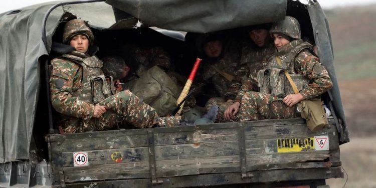 Dağlık Karabağ'daki Ermeni güçler, silahlarını teslim etmeden önce Bakü'den güvence istiyor