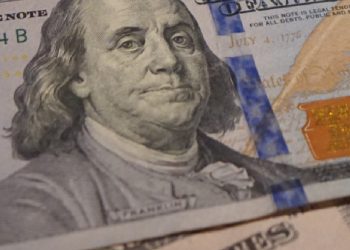 Dolar kurunda yükseliş sürüyor: 27,50 lira sınırında