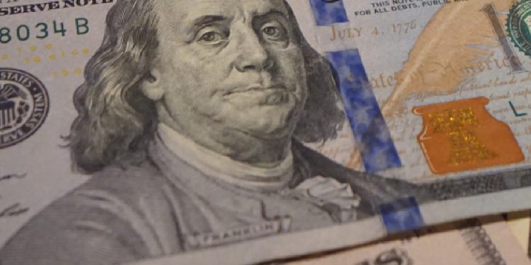 Dolar kurunda yükseliş sürüyor: 27,50 lira sınırında