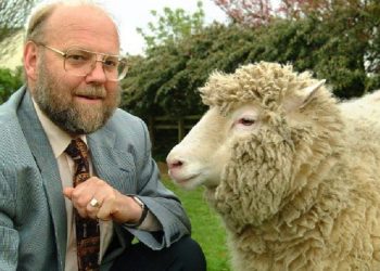Dolly’i klonlayan bilim insanı Wilmut hayatını kaybetti