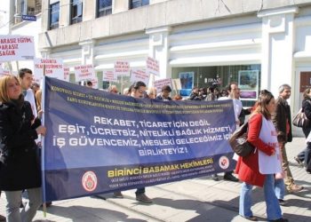 Dr. Cegerğun  Polat: 'Sağlığa erişim sorunu bir demokrasi sorunudur'