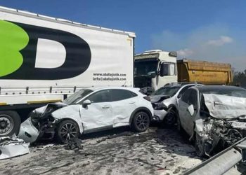 Edirne'de zincirleme kaza: 12 araç birbirine girdi, 1 ölü, 36 yaralı var