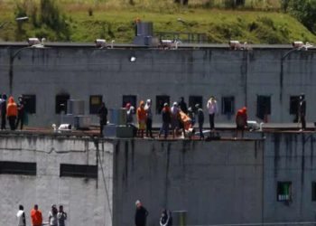 Ekvador'da cezaevlerinde isyan: 57 gardiyan ve 7 polis rehin alındı
