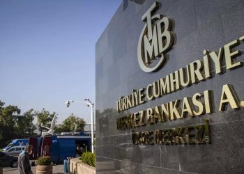 Erdal Sağlam: Bankalar, kredi çeken müşterilerine “Merkez Bankası faizi artarsa kredi faizi de artar” diye sözleşme imzalatmaya başlamış