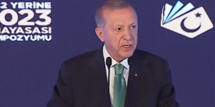 Erdoğan'dan bir 'yeni Anayasa' açıklaması daha