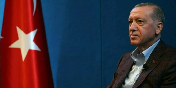 Erdoğan'dan mülakat açıklaması: 'Seçim vaatlerim içinde böyle bir söz verdiysem...'