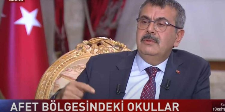Erdoğan'ın seçim vaadiydi; Milli Eğitim Bakanı öğretmen atamalarında mülakatın kalkmayacağını açıkladı