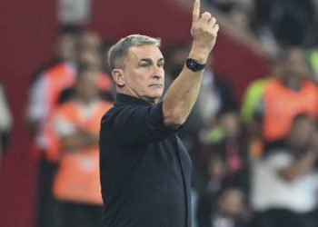 Ermenistan'la burada 1-1 berabere kalıyorsanız kesinlikle öz eleştiri yapmanız gerekiyor