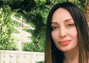 Estetik ameliyat sonrası kabusu yaşadı: Dikişleri patlayan kadının memeleri düştü!