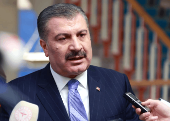 Fahrettin Koca: Aşı baskısına boyun eğmeyeceğiz