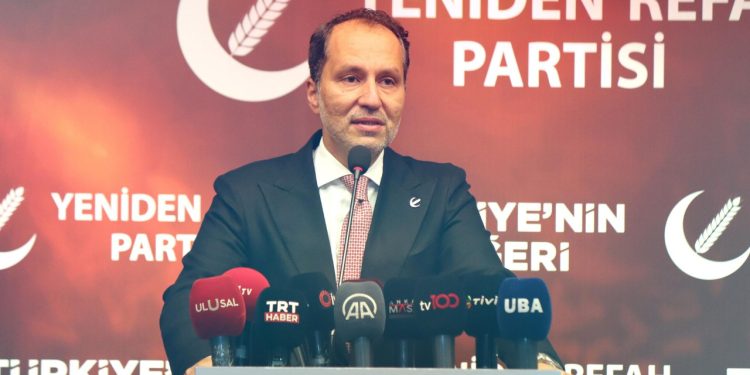Fatih Erbakan duyurdu: Yeniden Refah'ın yerel seçim kararı belli oldu