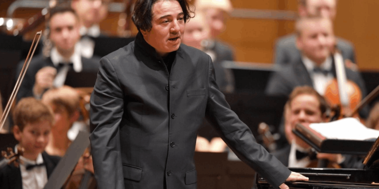 Fazıl Say'dan yeni albüm: “Dünya anne"