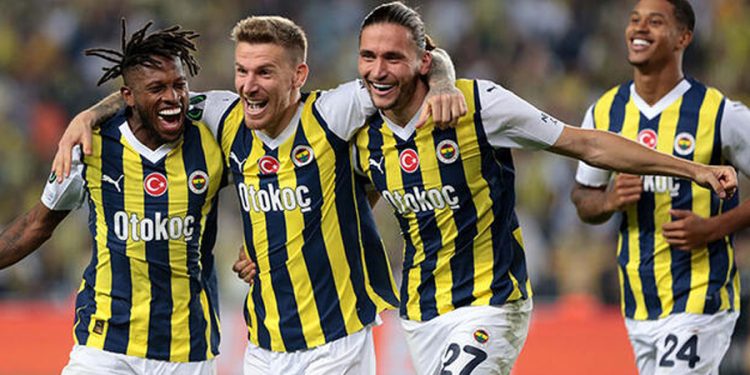 Fenerbahçe UEFA Ligi’ne 3 puanla başladı