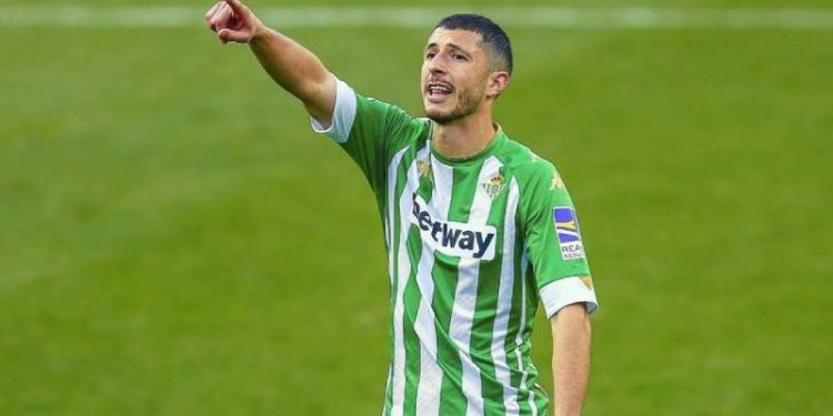 Fenerbahçe'de 6 numara arayışı!