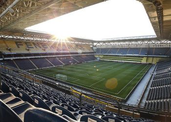 Fenerbahçe'nin stat ismi değişiyor: "Fenerbahçe Atatürk Stadı" olacak