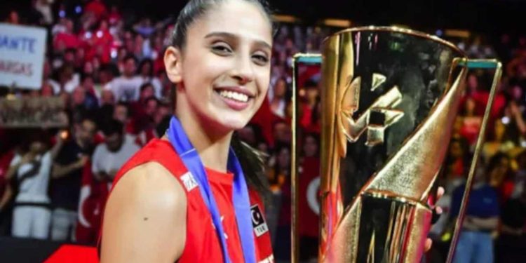 Filenin Sultanları'ndan Derya Cebecioğlu Japonya'ya transfer oldu