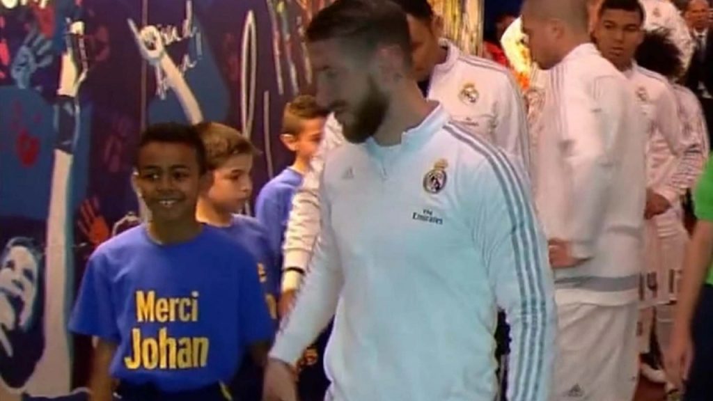 Filmlere konu olacak hikaye: Elinden tuttuğu çocuk Sergio Ramos'u yaktı