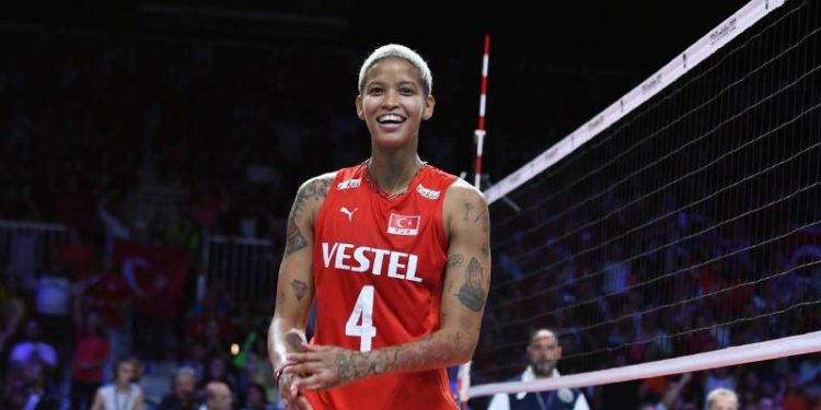 Final maçında 41 sayıyla yıldızlaşan Vargas, Avrupa Şampiyonası'nın en değerli oyuncusu seçildi!