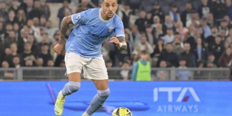 Galatasaray anlaşma sağladı, sosyal medya ayağa kalktı; Vecino transferi iptal oluyor