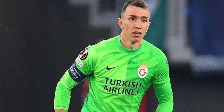 Galatasaray’da “hırsızlık” davası; Muslera’nın maç forması bile satılmış!