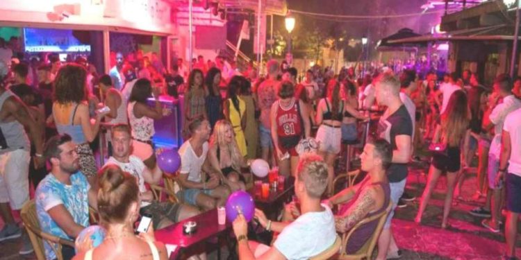 Güney Kıbrıs'ta İngiliz kadına cinsel saldırı: 5 İsrailli gözaltında