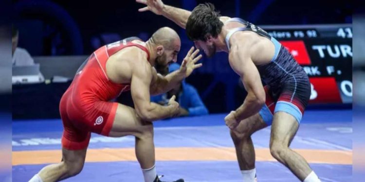 Güreşçi Feyzullah Aktürk dünya üçüncüsü oldu