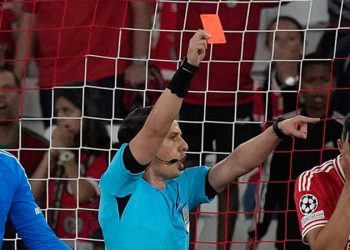 Halil Umut Meler'in yönetimine Benfica isyan etti