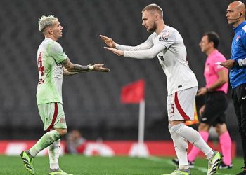 Hulk benzetmesi aklıma gelmişti, zeminin daha iyi olması gerektiğini düşünüyorum