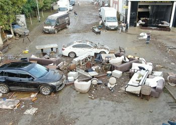 İçişleri Bakanı Yerlikaya’dan İstanbul’la ilgili açıklama: 564 konut ve 744 iş yerinde su baskını yaşandı