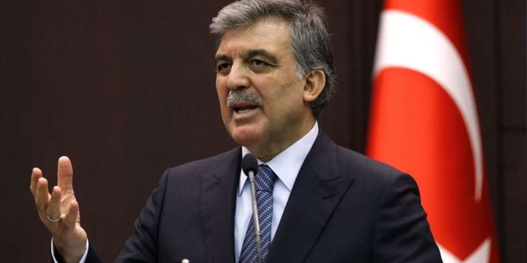 İddia: Eski bir cumhurbaşkanı, parti lideri olabilir; Abdullah Gül'ün ardından yeni isim gündemde