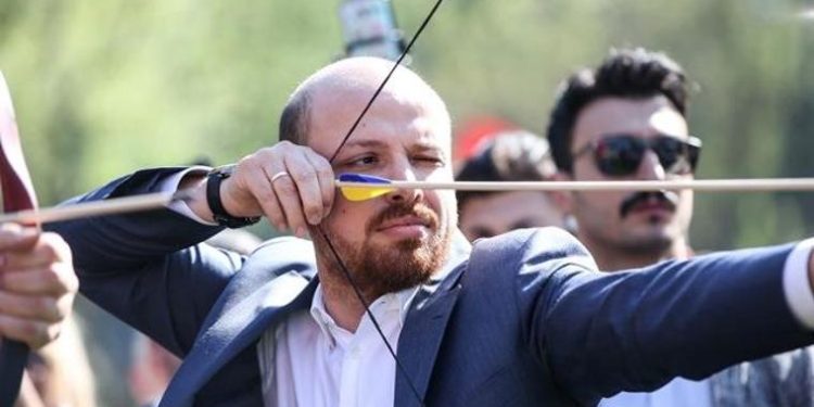 İmamoğlu’nu hedef aldı: Bu adam yan gelip yattı