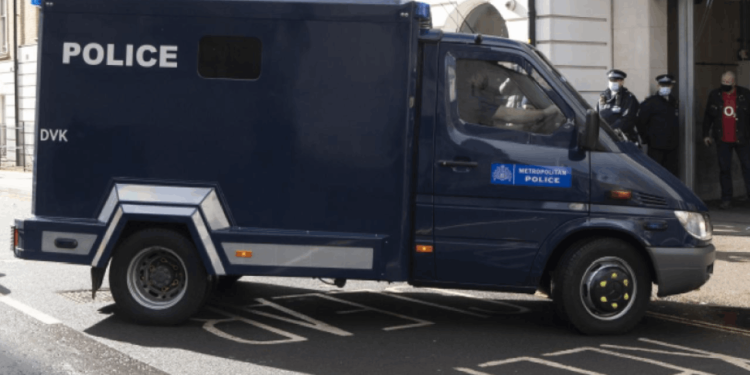 İngiltere'de cezaevinden firar eden terör sanığı eski asker yakalandı