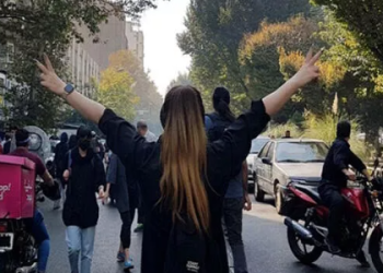 İran’da Mahsa Amini’nin ölüm yıl dönümünde babasının gözaltına alındığı iddiası