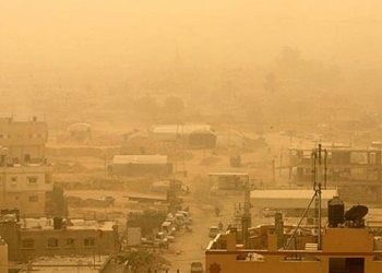 İran'da kum fırtınası: 2 bin 107 kişi hastaneye gitti