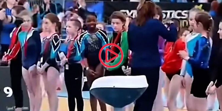 İrlanda'da spor yetkilisi siyah sporcuya madalyasını takmadı: Irkçılık tartışması sonrası uzlaşmaya varıldı