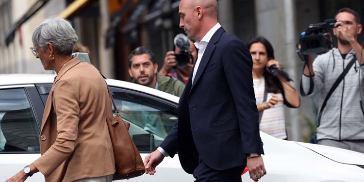 İspanya'da taciz skandalı: Yüksek Mahkeme'den Rubiales için 'uzaklaştırma' kararı