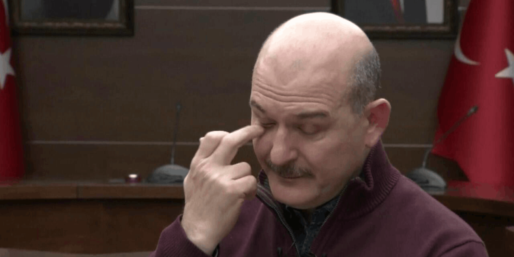 Kendisine yakın isimler bir bir kızağa çekilirken... Süleyman Soylu'dan 'imalı' Menderes anması