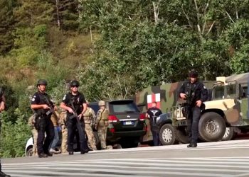 Kosova’nın kuzeyinde çatışma: Bir polis öldü, biri de yaralı