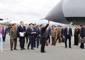 Kuzey Kore lideri Kim Jong-un, Rusya'nın hipersonik füzelerini inceledi: Rusya Savunma Bakanı Şoygu eşlik etti