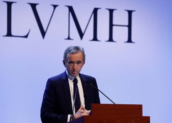 Louis Vuitton ve Christian Dior'un sahibi: Dünyanın en zengin ikinci ismine 'kara para aklama' soruşturması