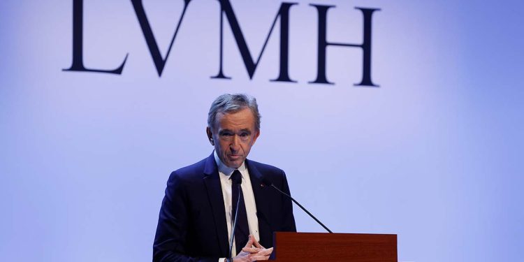 Louis Vuitton ve Christian Dior'un sahibi: Dünyanın en zengin ikinci ismine 'kara para aklama' soruşturması