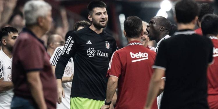 Lucescu'dan Aboubakar'a sert sözler: Bence eğitimine göre davrandı