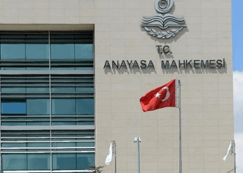 MHP'nin kurmay isminden AYM'ye uyarı mesajları: AYM depremin yükünü yurttaşın sırtına yükleyen ek MTV kararını görüşecek