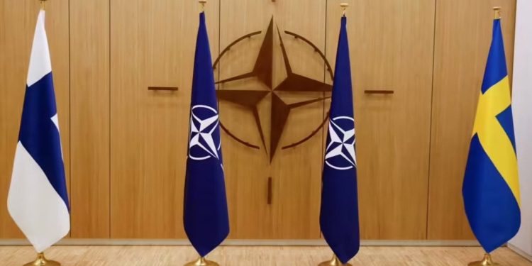 Macaristan, İsveç'in NATO üyeliğini onaylamayı geciktirebilir