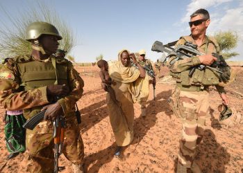 Mali ve Burkina Faso’nun ardından şimdi de Nijer: Fransa askerlerini çekiyor