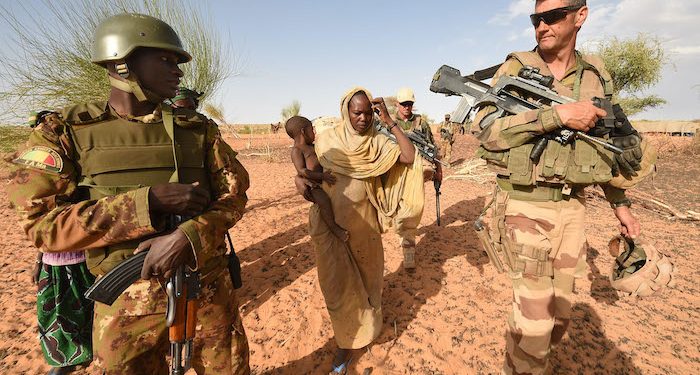 Mali ve Burkina Faso’nun ardından şimdi de Nijer: Fransa askerlerini çekiyor