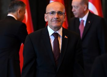 Mehmet Şimşek'le ilgili çarpıcı iddia: Meclis'e adam koymuş